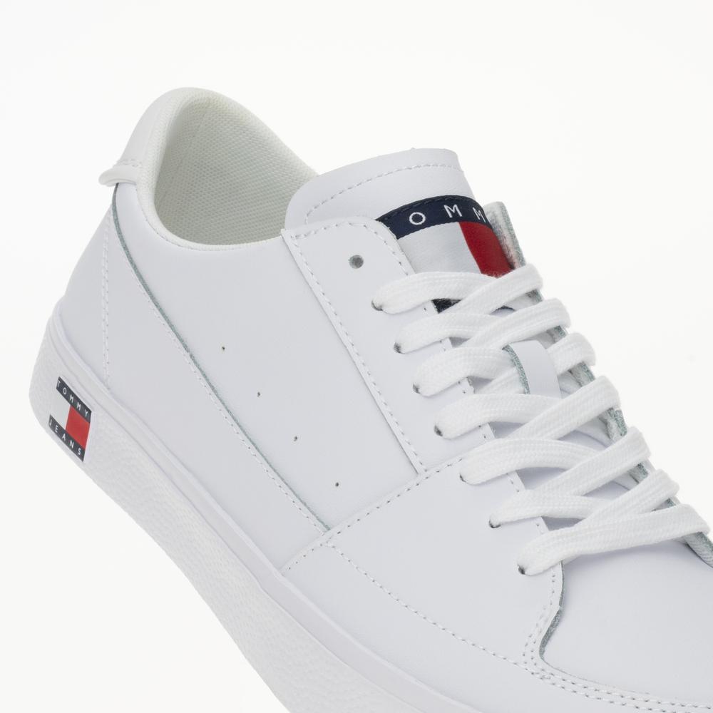 Boty Tommy Jeans Vulcanized Essential EM0EM01398-YBS - bílé