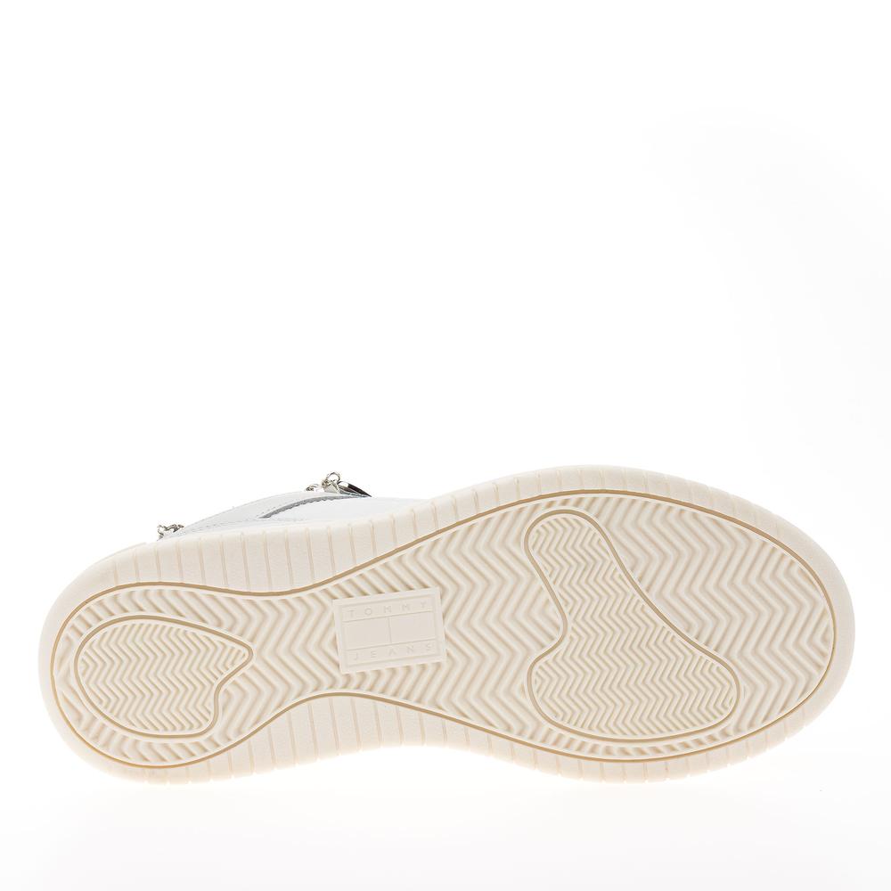 Boty Tommy Jeans TJW Retro Flatform Charm EN0EN02421-YBL - bílé