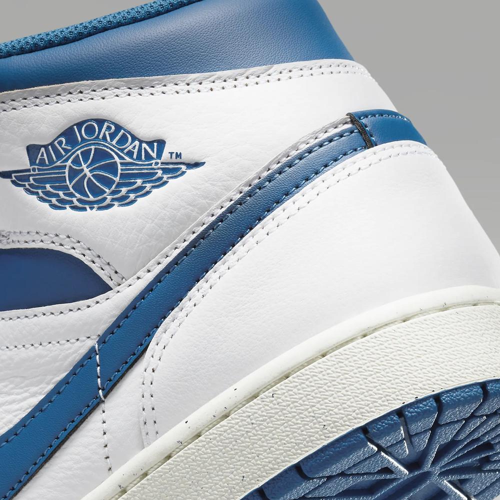 Boty Nike Air Jordan 1 Mid SE FN5215-141 - bílé