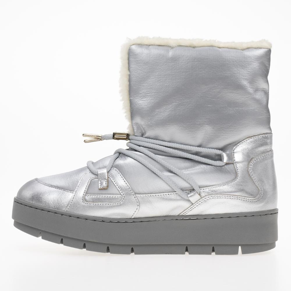 Boty Tommy Hilfiger Tommy Essential Silver Boots FW0FW07506-0IM - stříbně