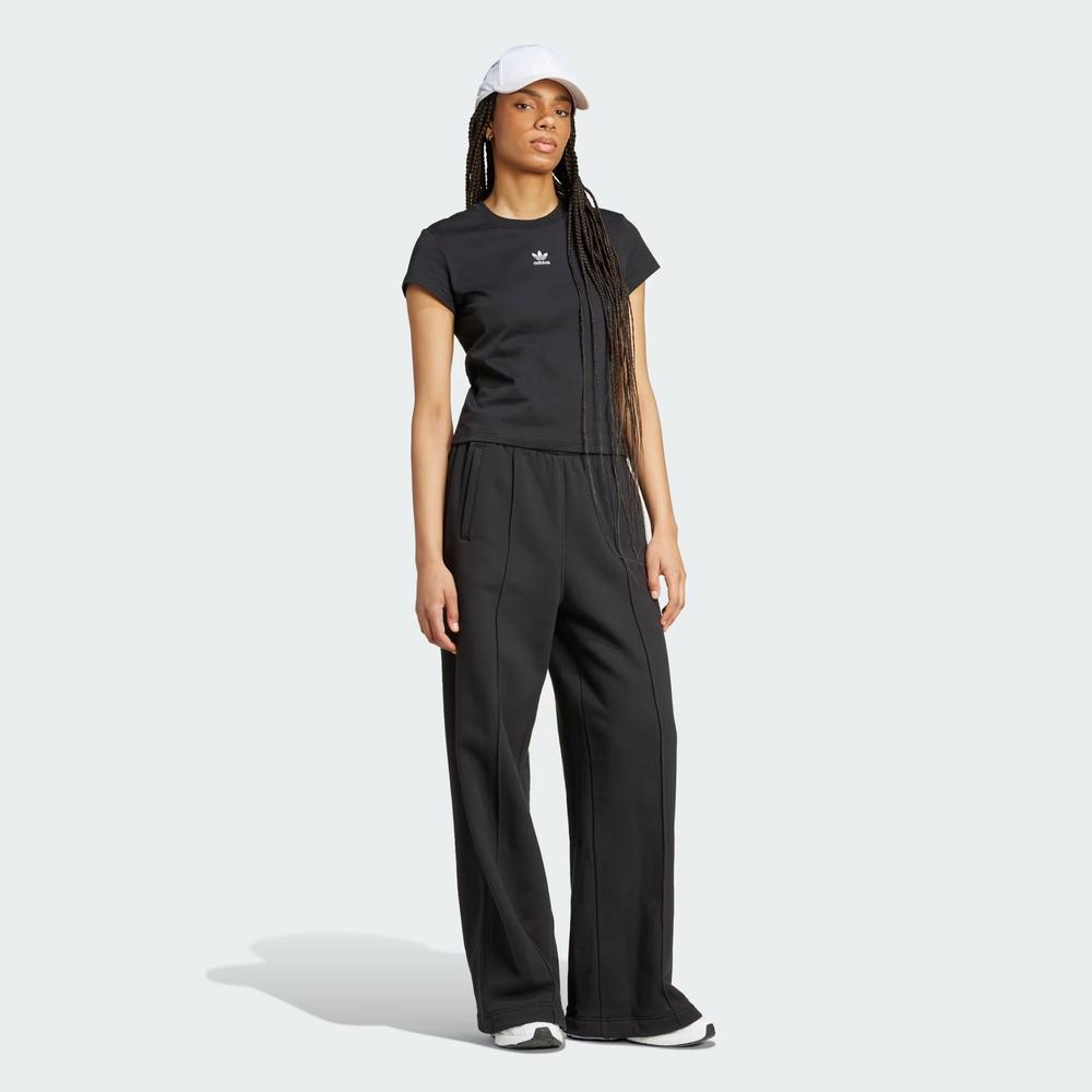 Tričko adidas Essentials Slim IW5707 - černé