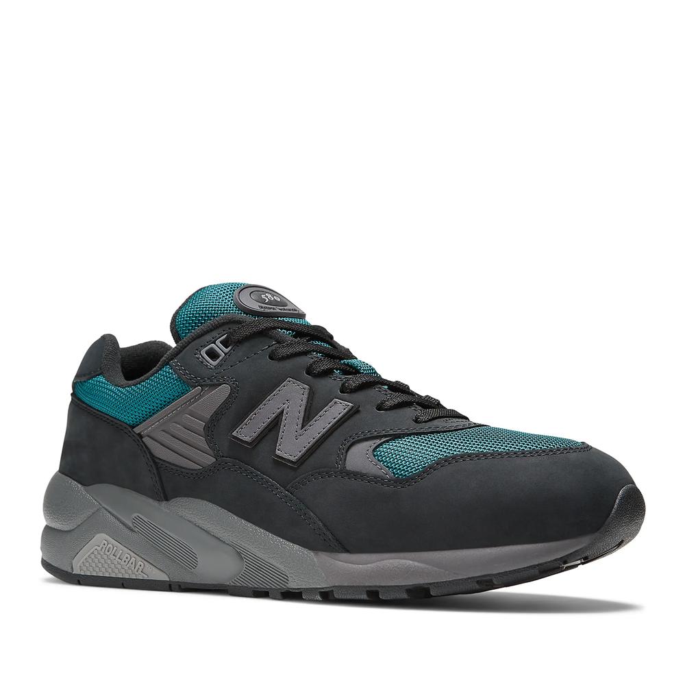 Boty unisex New Balance MT580VE2 - černá