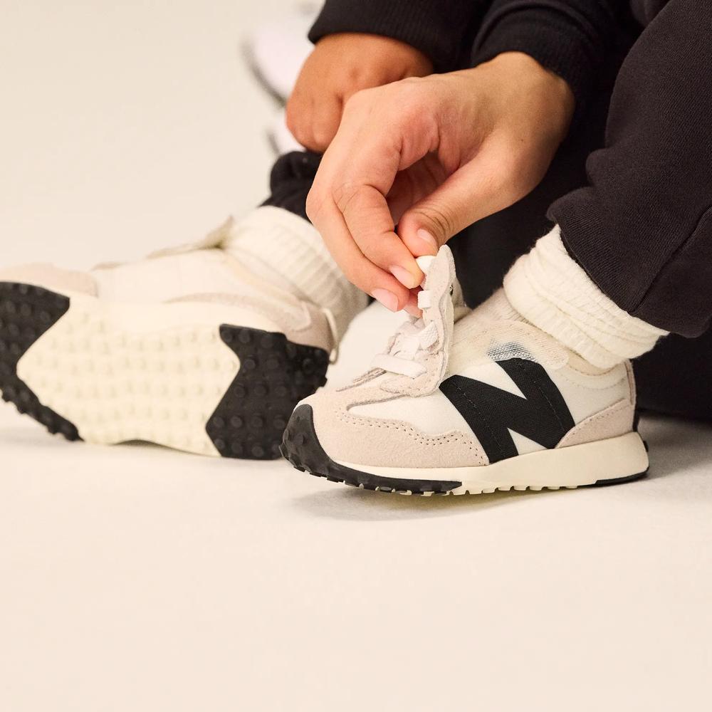 Dětské boty New Balance NW327FE - béžové