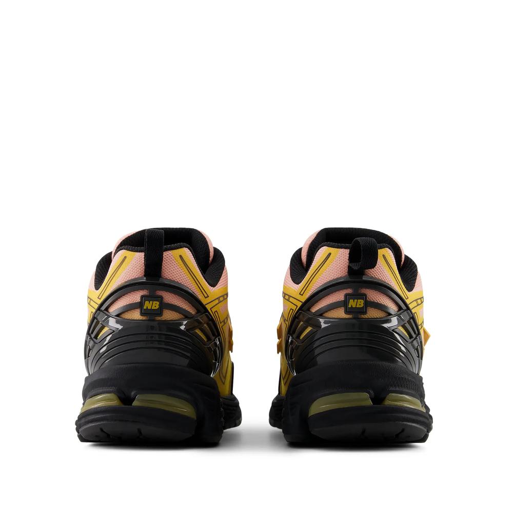 Unisex boty New Balance U1906596 - oranžové