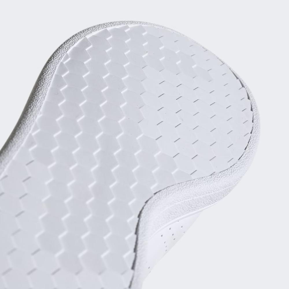 Boty adidas Advantage Base EE7690 - bílé