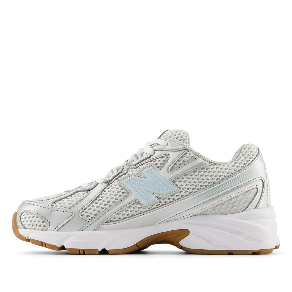 Dětské boty New Balance GR740AA - stříbně