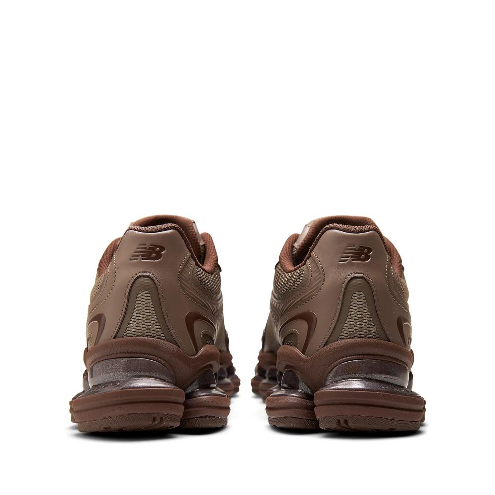 Unisex boty New Balance U20004EY - hnědé